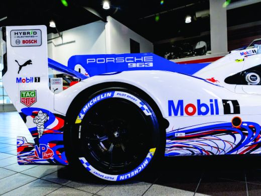 Mobil 1 și Porsche sărbătoresc 30 de ani de colaborare pe circuit și pe șosea